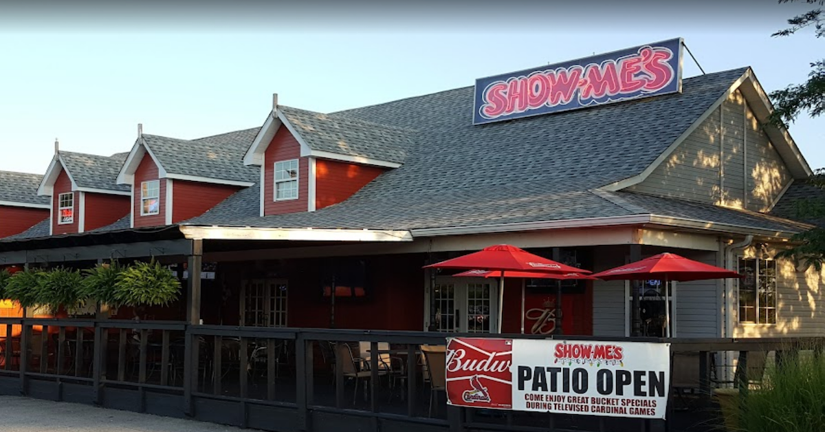 Show-Me’s Sports Bar & Grill