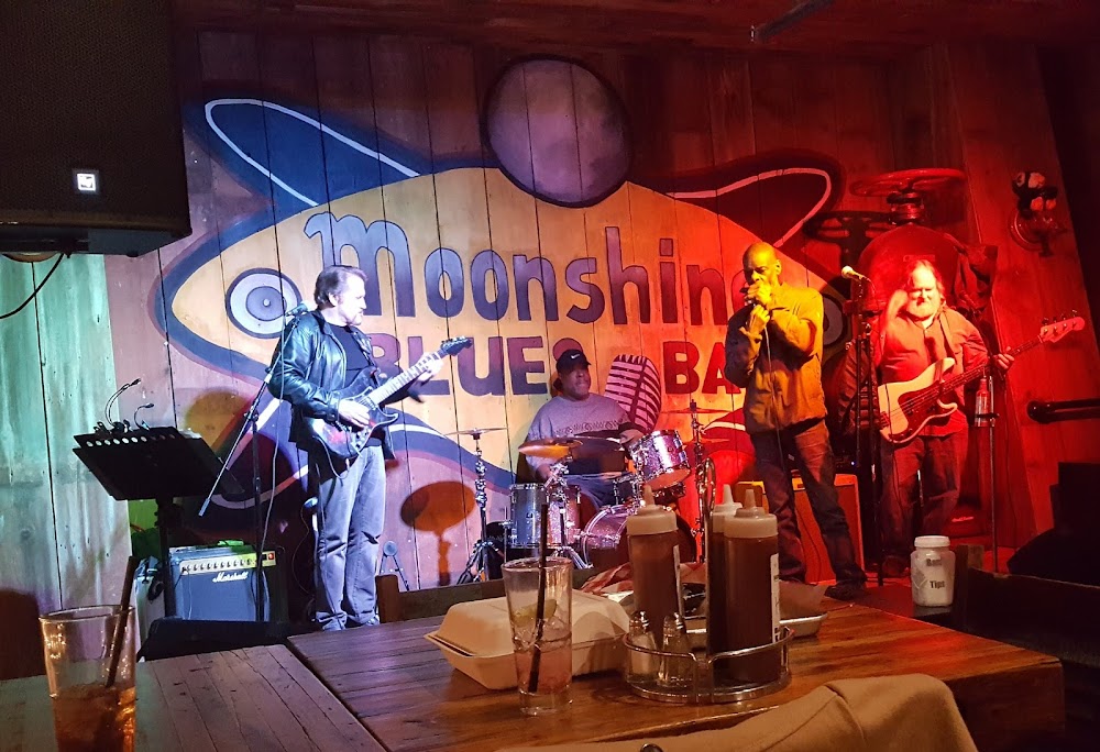 The Moonshine Blues Bar